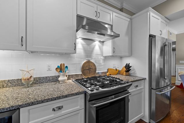 616 E Fourth Street 303, Boston, MA 02127