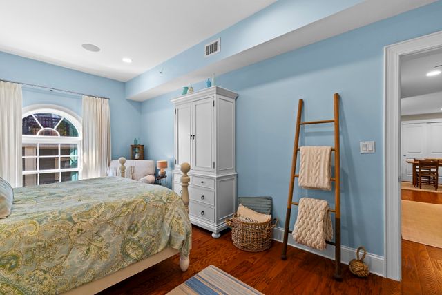 616 E Fourth Street 303, Boston, MA 02127