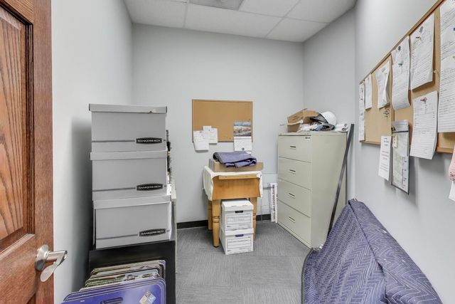 5696 N Milwaukee Avenue, Chicago, IL 60646