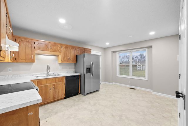 1957 Timberline Cir, Oak Grove, KY 42262