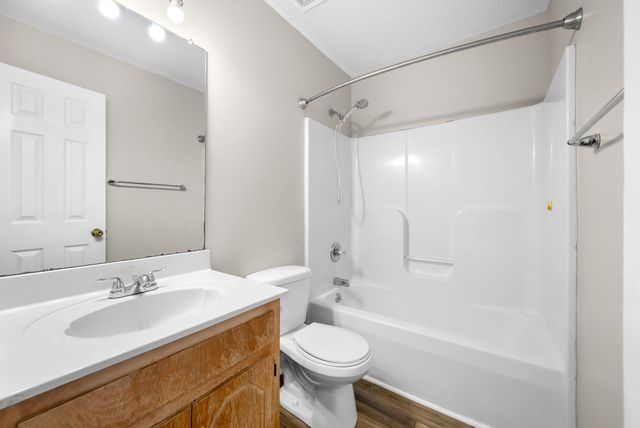 1957 Timberline Cir, Oak Grove, KY 42262