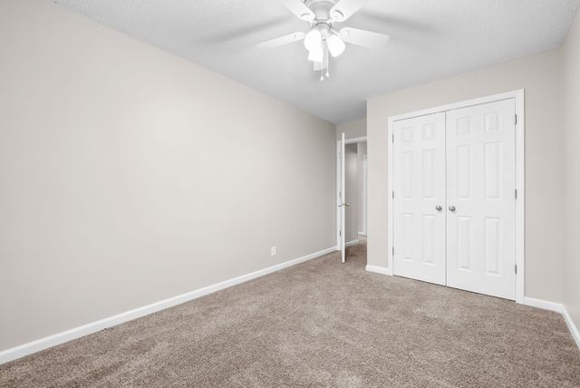 1957 Timberline Cir, Oak Grove, KY 42262