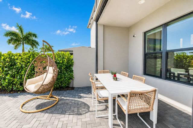 20056 Hirono Lane, Boca Raton, FL 33434
