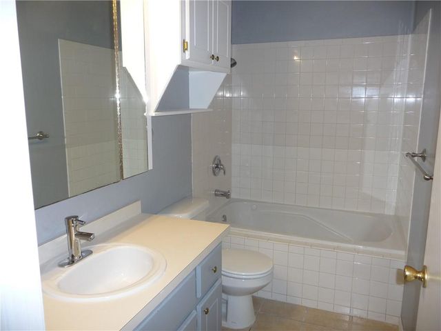 2415 N Truitt Street 2415, Moore, OK 73160
