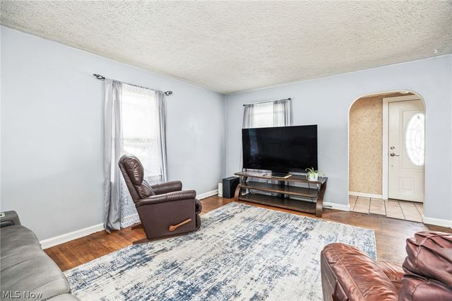 4238 20th Street NW, Canton, OH 44708