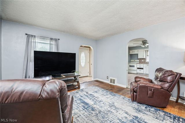 4238 20th Street NW, Canton, OH 44708