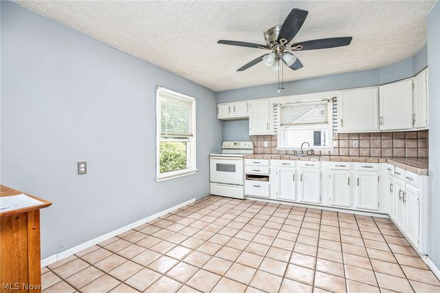 4238 20th Street NW, Canton, OH 44708