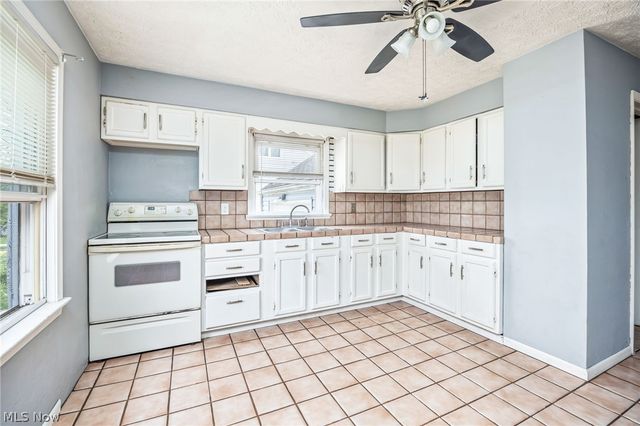 4238 20th Street NW, Canton, OH 44708