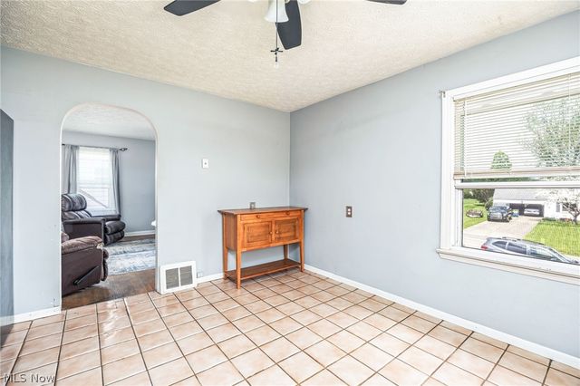 4238 20th Street NW, Canton, OH 44708