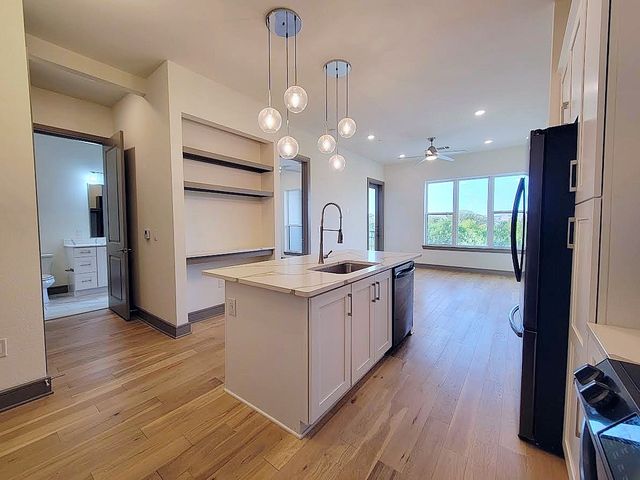 2700 Old Denton Road 2218, Carrollton, TX 75007