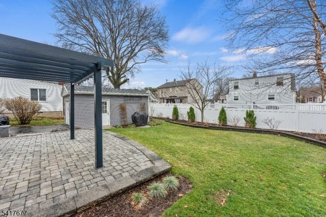 25 Fair Hill Rd, Clifton City, NJ 07013