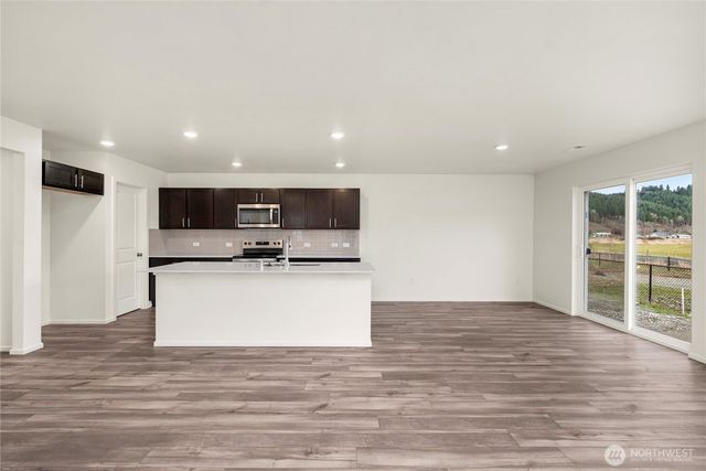 1372 Salzer Creek Drive, Centralia, WA 98531