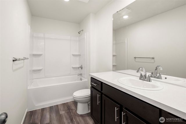 1372 Salzer Creek Drive, Centralia, WA 98531