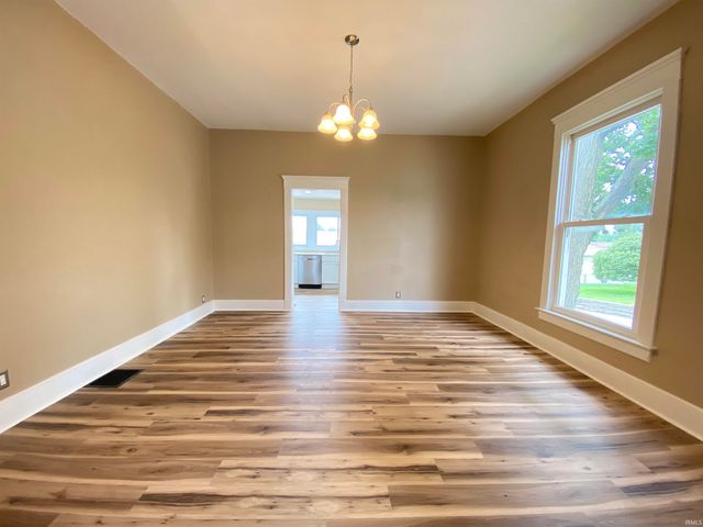 1716 15th Street, Bedford, IN 47421
