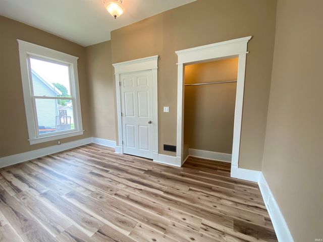 1716 15th Street, Bedford, IN 47421