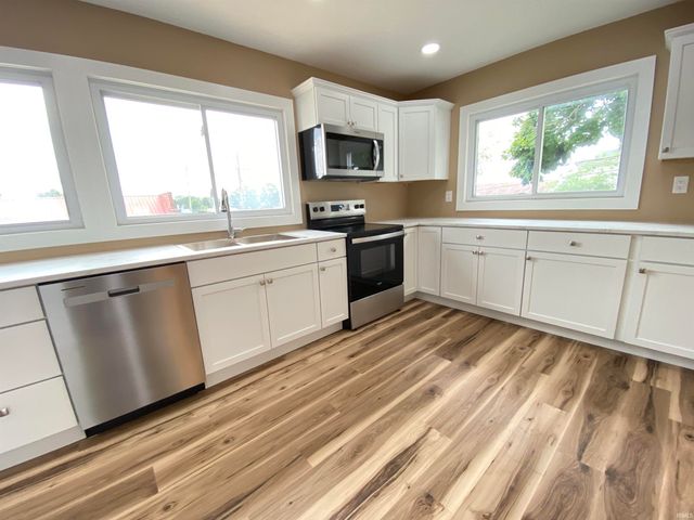 1716 15th Street, Bedford, IN 47421