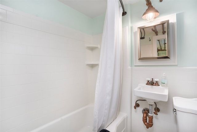 23 South Angell Street 2, Providence, RI 02906