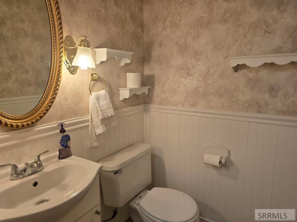 Image 4 of property listing at 1479 Three Fountains Drive # 53, Idaho Falls, ID 83404