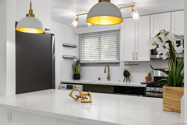 2715 A Street, San Diego, CA 92102