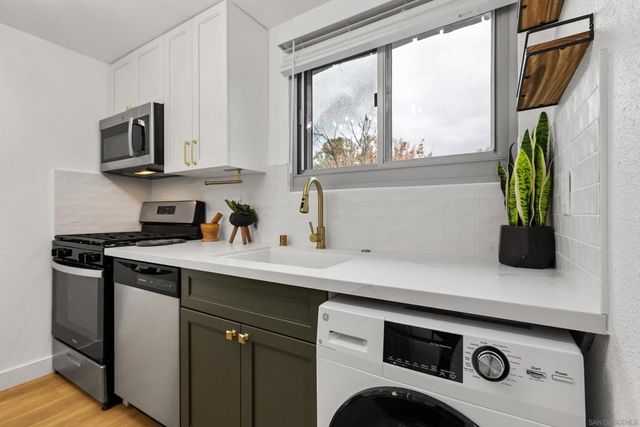 2715 A Street, San Diego, CA 92102