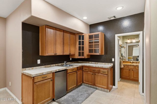 1329 S IOWA Court, Chandler, AZ 85286