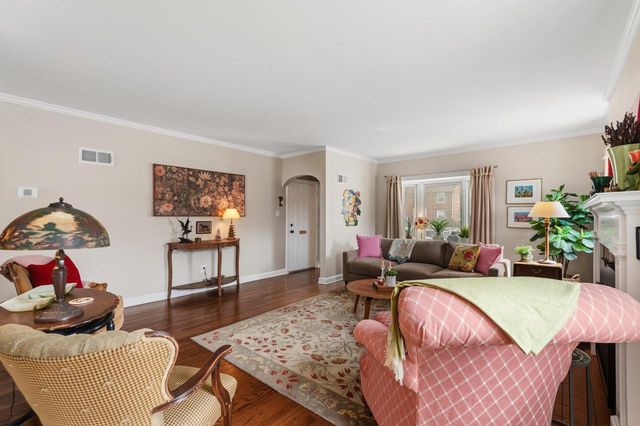 5001 N Bay Ridge Avenue, Whitefish Bay, WI 53217