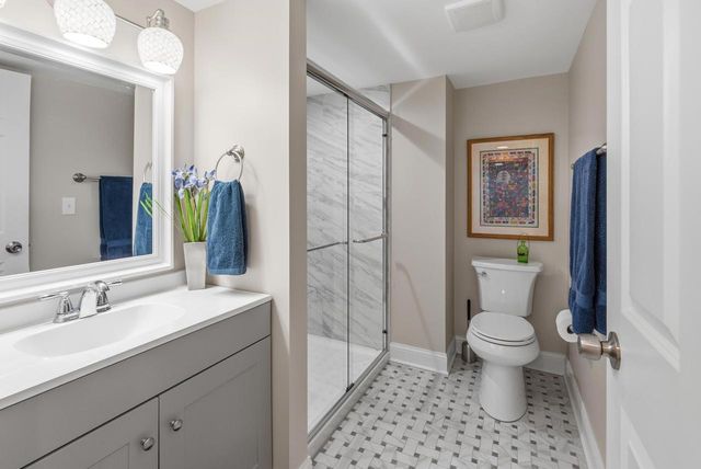 5001 N Bay Ridge Avenue, Whitefish Bay, WI 53217