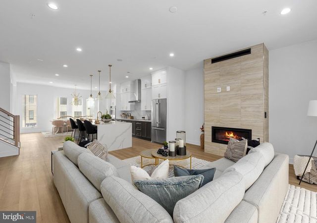8605 ERDEM PL, Chevy Chase, MD 20815