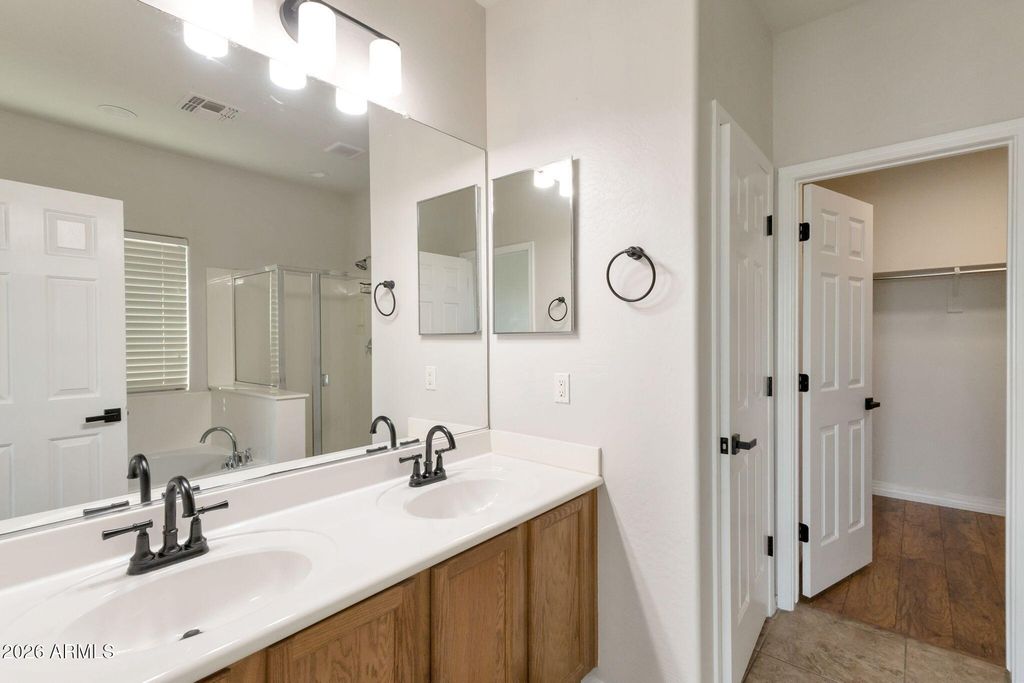 Image 10 of property listing at 7525 W SPRINGFIELD Way, Florence, AZ 85132