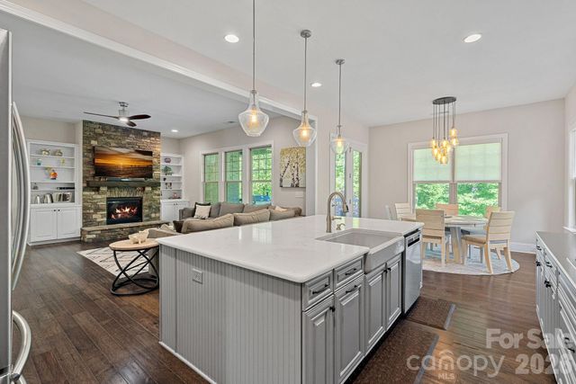 109 Eden Hollow Lane, Matthews, NC 28104