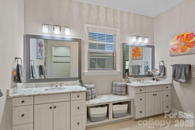109 Eden Hollow Lane, Matthews, NC 28104