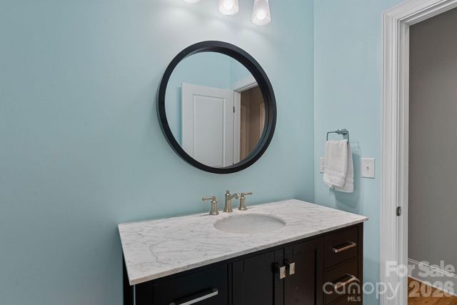 109 Eden Hollow Lane, Matthews, NC 28104