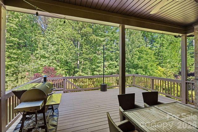 109 Eden Hollow Lane, Matthews, NC 28104