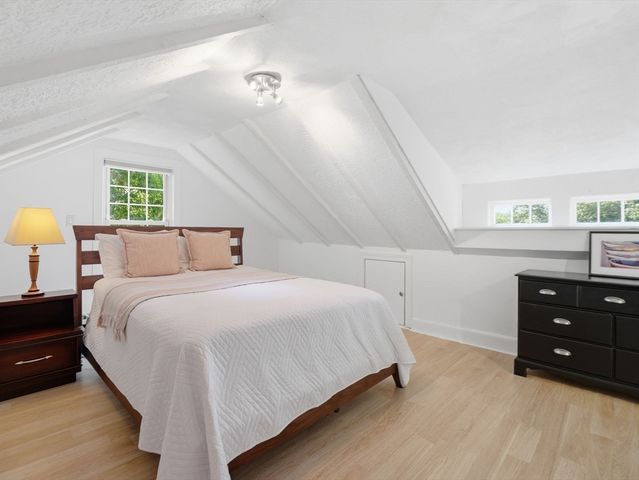 29 Bedford, Burlington, MA 01803