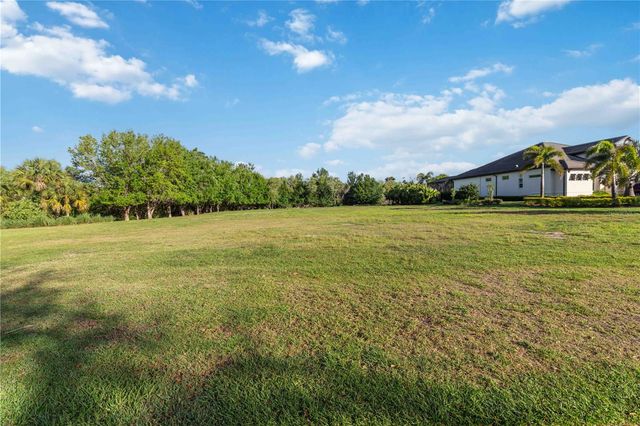 3433 FOUNDERS CLUB DRIVE, Sarasota, FL 34240