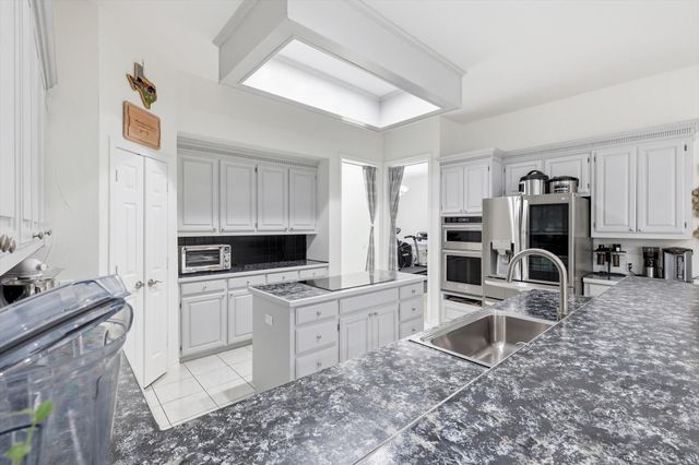 2105 Leeds Drive, Plano, TX 75025