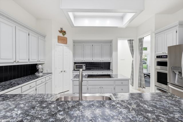 2105 Leeds Drive, Plano, TX 75025