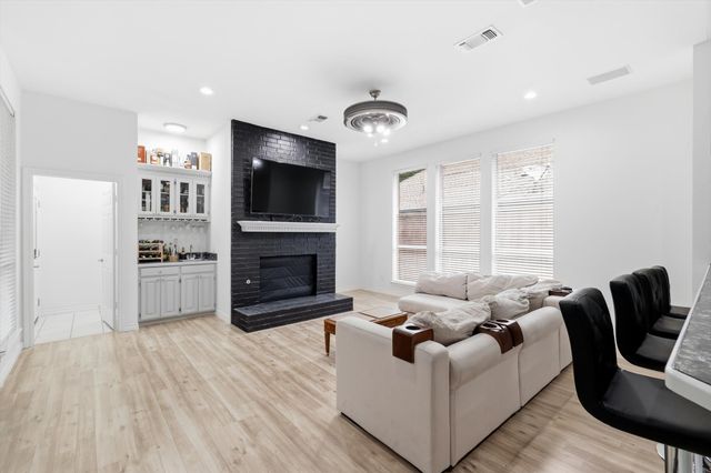 2105 Leeds Drive, Plano, TX 75025