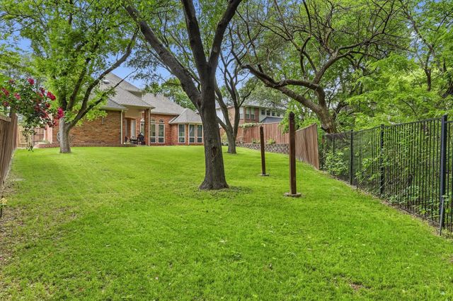 2105 Leeds Drive, Plano, TX 75025