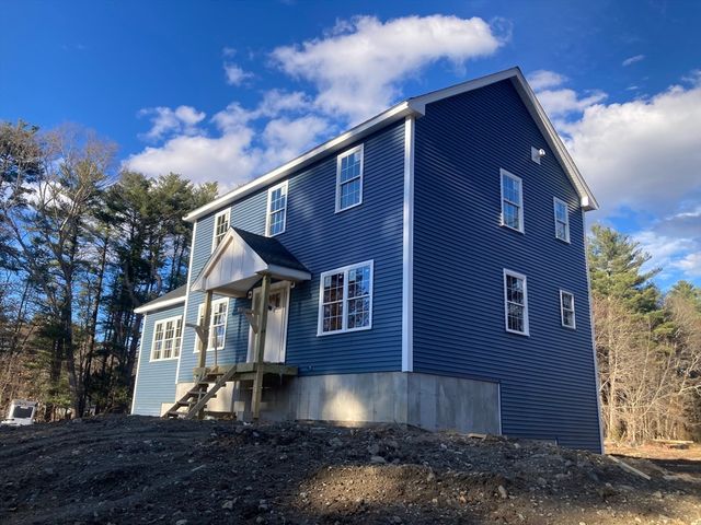 501 West Washington St, Hanson, MA 02341