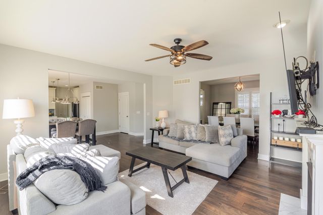 875 Farmview Drive, Valparaiso, IN 46383