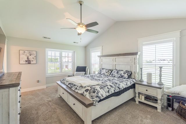 875 Farmview Drive, Valparaiso, IN 46383