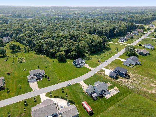 875 Farmview Drive, Valparaiso, IN 46383