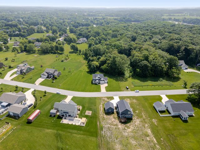 875 Farmview Drive, Valparaiso, IN 46383