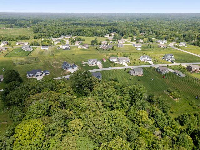 875 Farmview Drive, Valparaiso, IN 46383