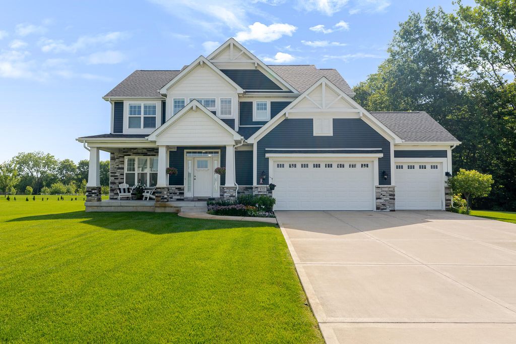 875 Farmview Drive, Valparaiso, IN 46383