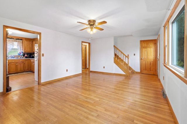 6 Beatrice Rd, Beverly, MA 01915