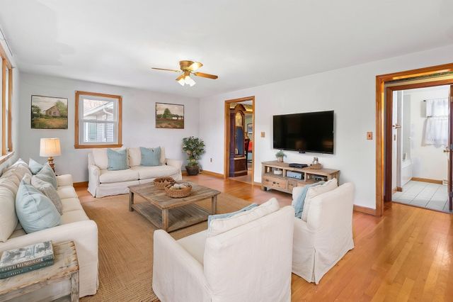 6 Beatrice Rd, Beverly, MA 01915