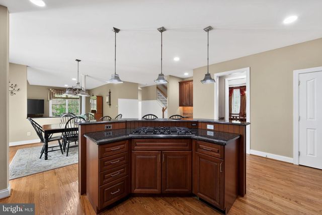 1315 RICHMOND PL, Downingtown, PA 19335