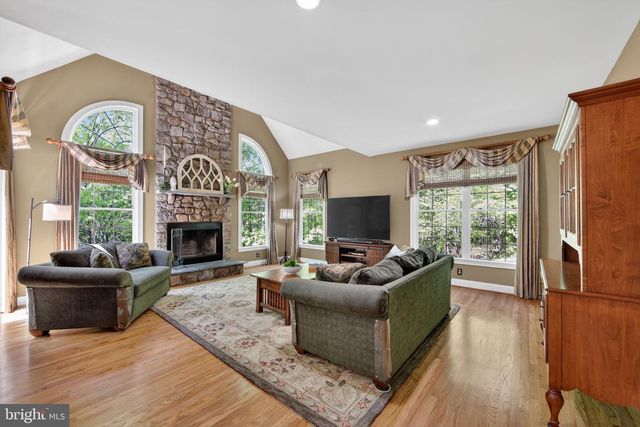 1315 RICHMOND PL, Downingtown, PA 19335